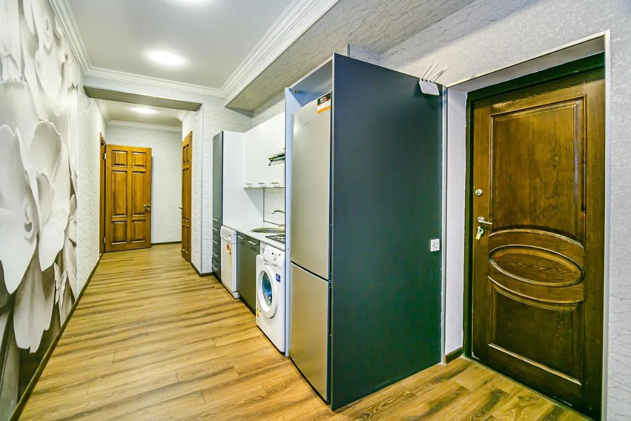 Leylek Sweet 3 Bedroom Baku Apartment